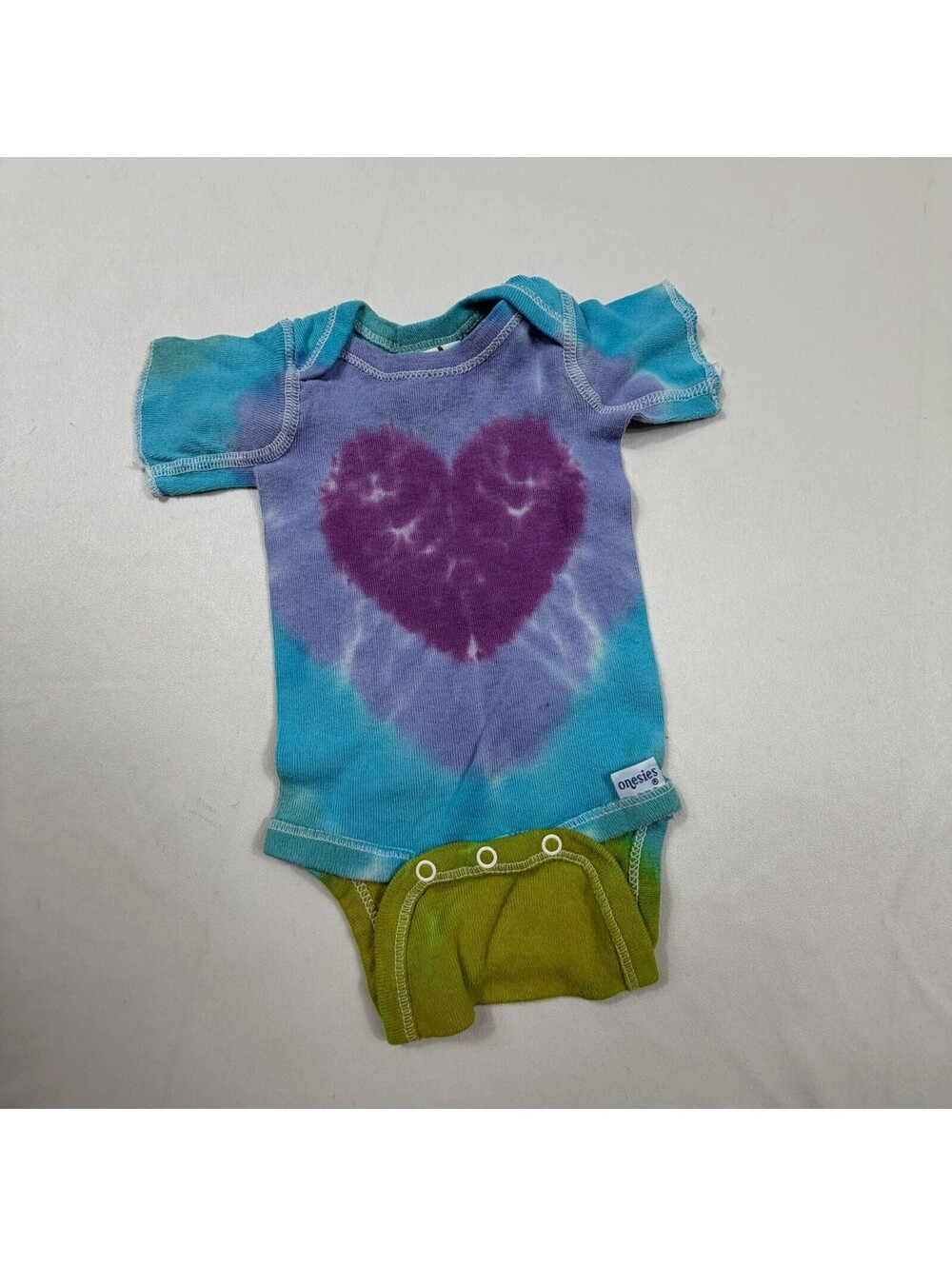 Gerber Newborn Tie-Dye Heart Cotton Onesie